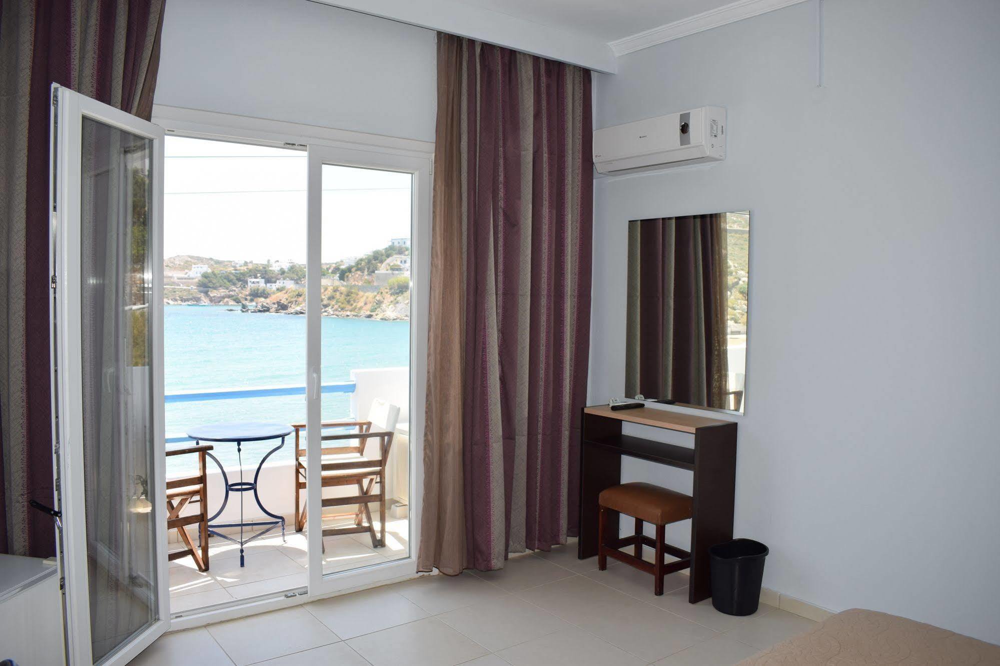Vari Beach Hotel 외부 사진